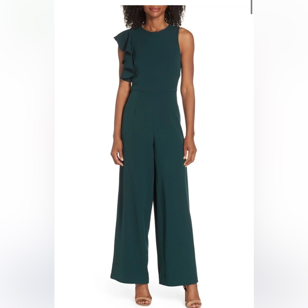 Julia Jordan ruffle crepe hunter green jumpsuit size 8 holiday party Christmas
